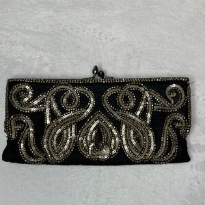 Moyna Elegant Black and Silver Silk Beaded Clutch Kisslock Closure